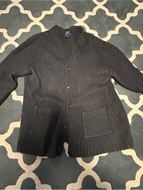 GAP Men’s Gray Cardigan Medium